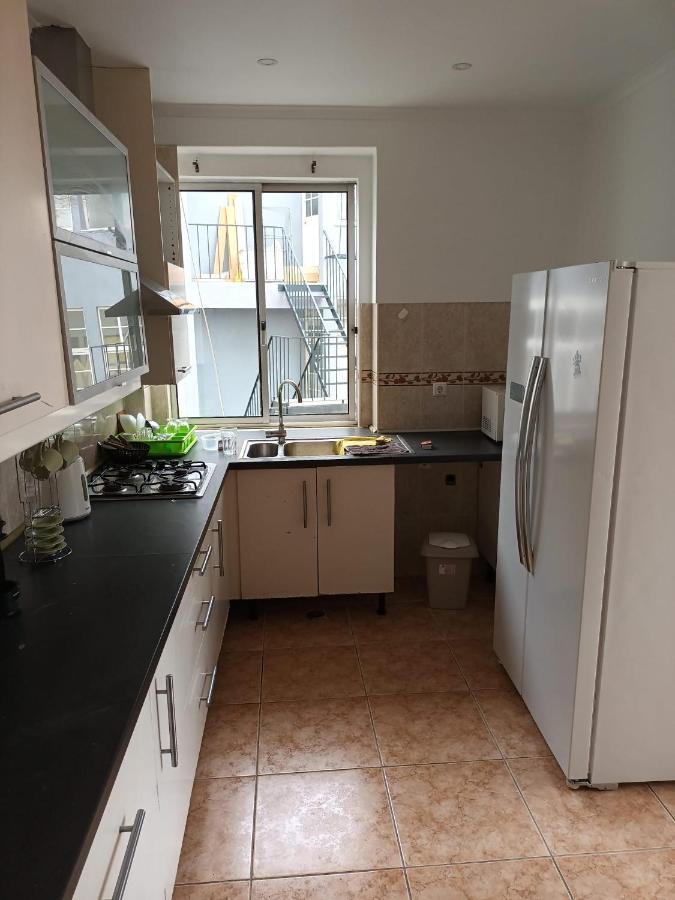 Low Cost Desterro Apartments Lisbon Luaran gambar