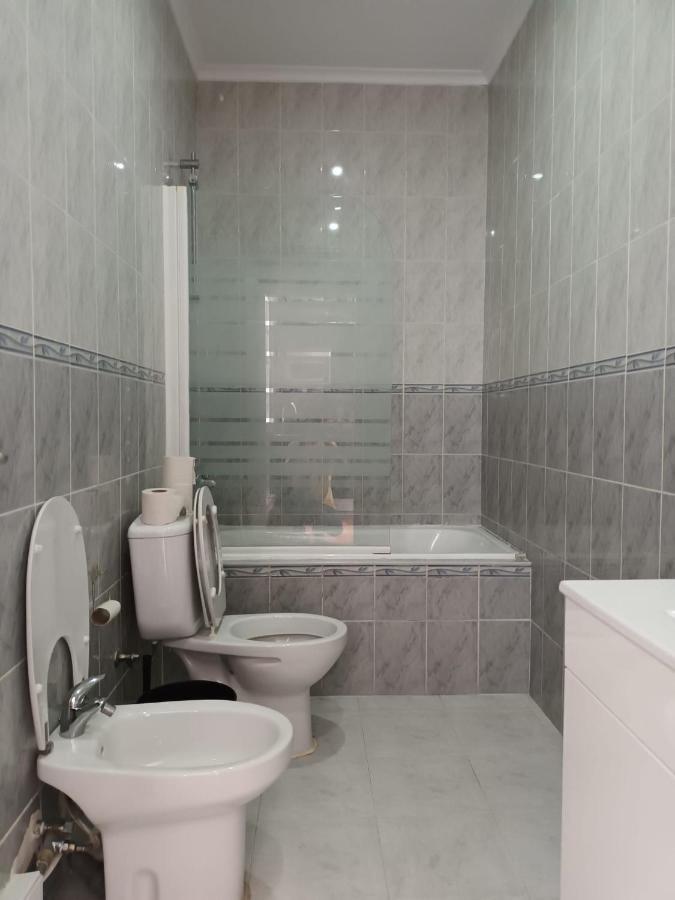 Low Cost Desterro Apartments Lisbon Luaran gambar